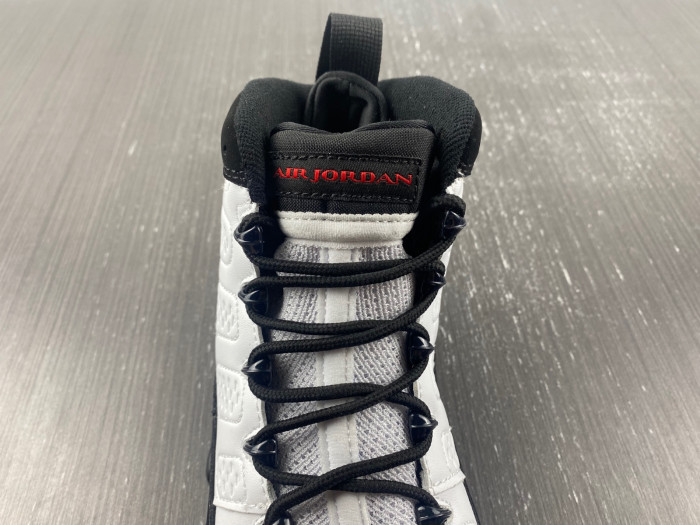 Air Jordan 9 OG “Space Jam” 302370-112