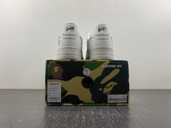 B*PE SNEAKER