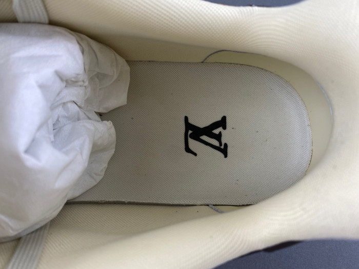 LV TRAINER SNEAKER 24072202