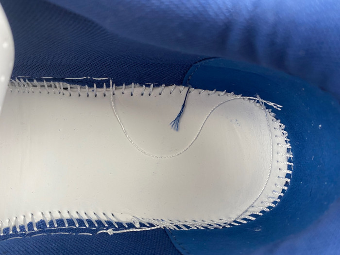 OFF-WHITE SNEAKER