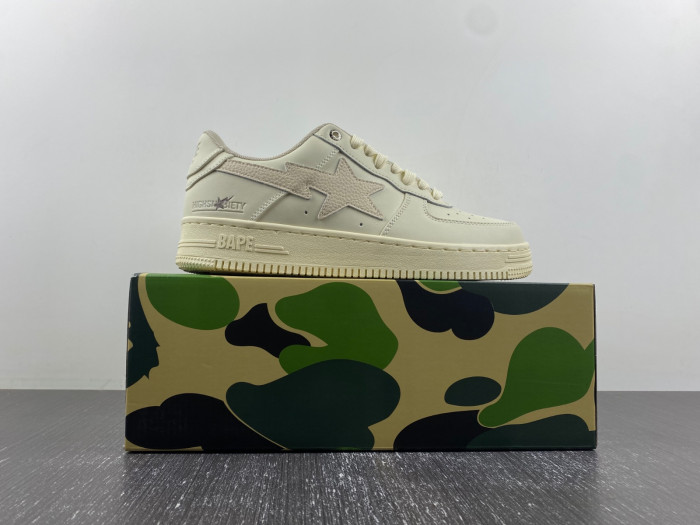 B*PE SNEAKER