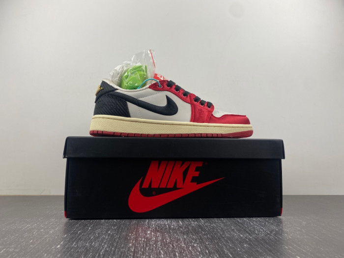 Trophy Room x Air Jordan 1 Low OG “Home” FN0432-017