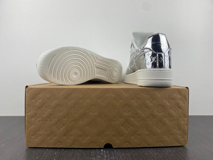 LV x AIR FORCE 1 SLIVER 1A9VGO