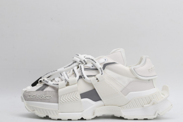 DG SNEAKER