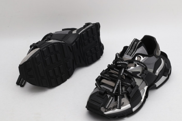 DG SNEAKER