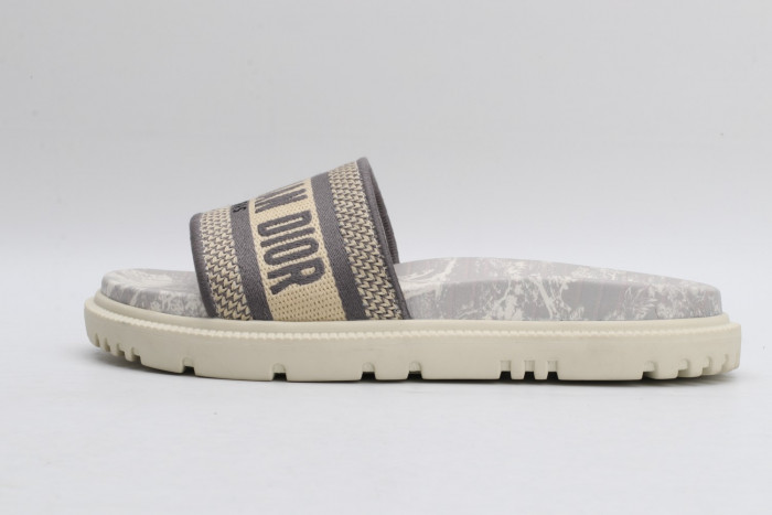 DR SLIPPERS