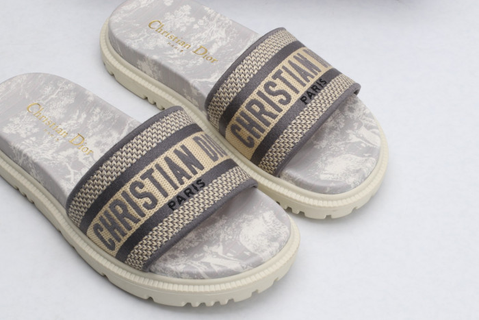 DR SLIPPERS