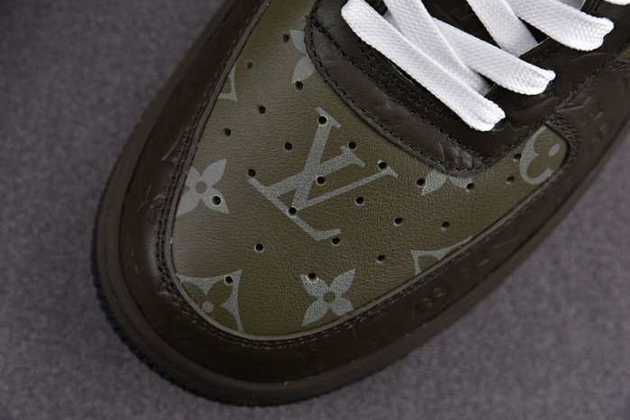 LV x AIR FORCE 1