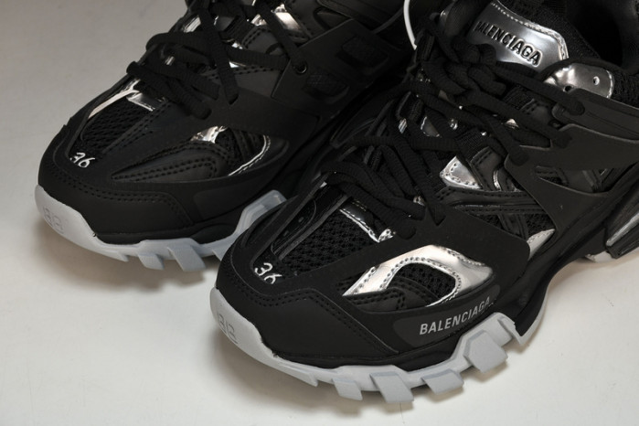 BLCG TRACK SNEAKER 542436 W2FSC 1081