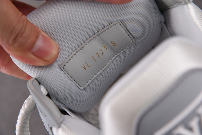 LV TRAINER Maxxi SNEAKER 2406207