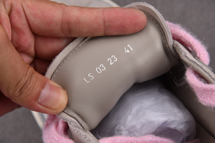 DR B33 SNEAKER