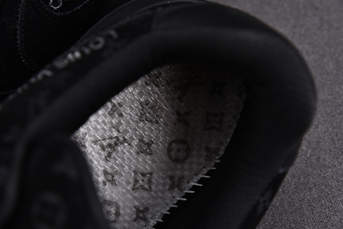 LV x AIR FORCE 1