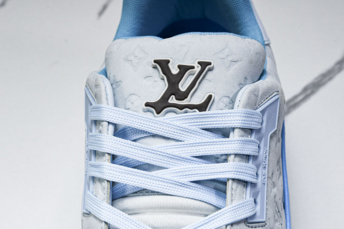 LV TRAINER SNEAKER 24051003