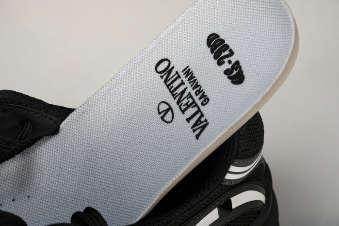 Valentino Garavani MS-2960 Low-top Sneaker