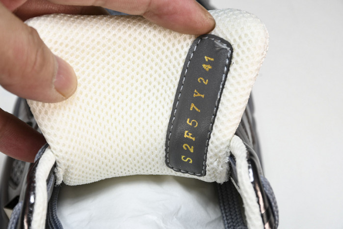 Valentino Garavani MS-2960 Low-top Sneaker