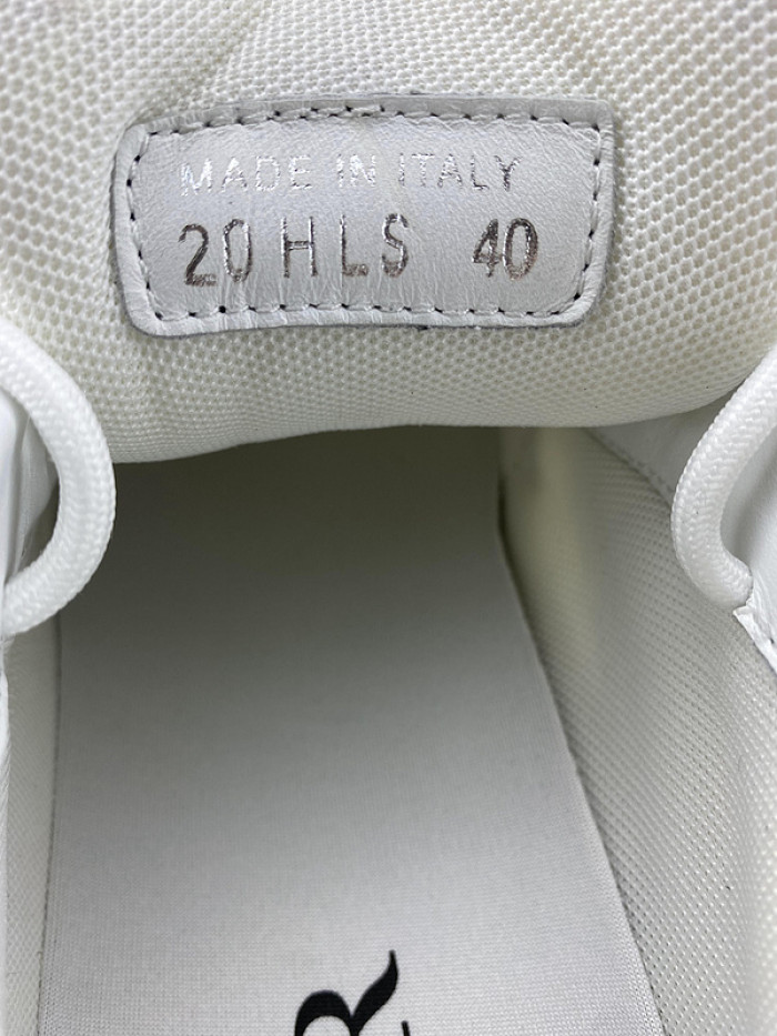 DR B22 SNEAKER