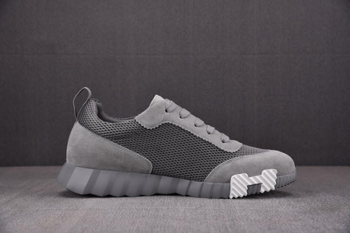 H**mes bouncing sneaker