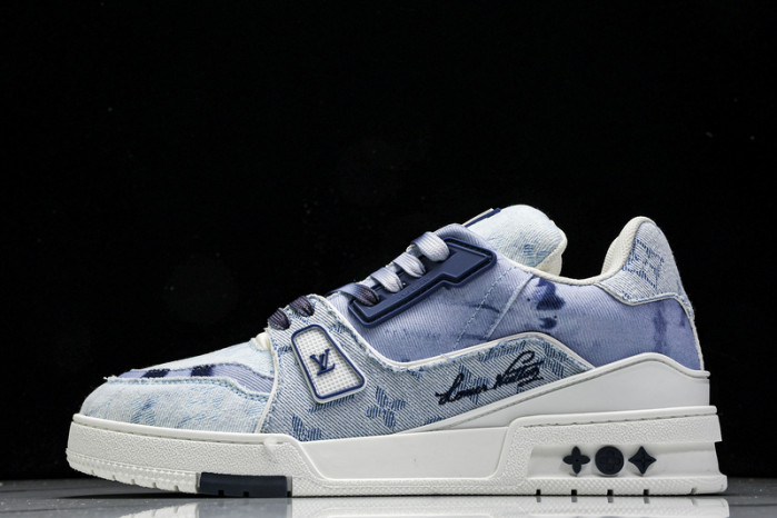 LV TRAINER SNEAKER 24070403
