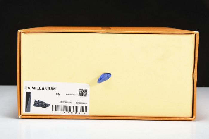 LV RUNNER TATIC SNEAKER 1A9UNT