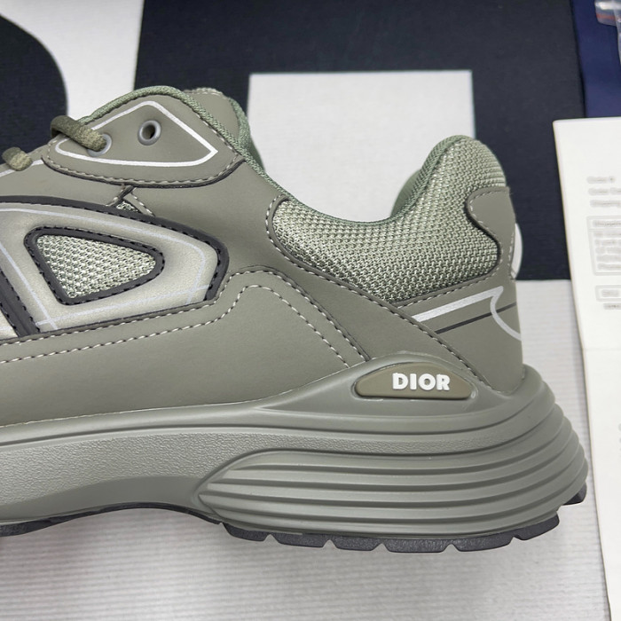 DR B30 Sneakers