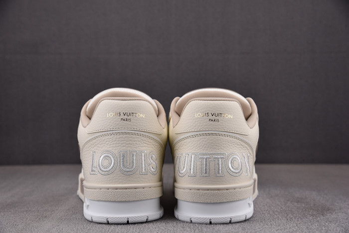 LV TRAINER SNEAKER 24071201