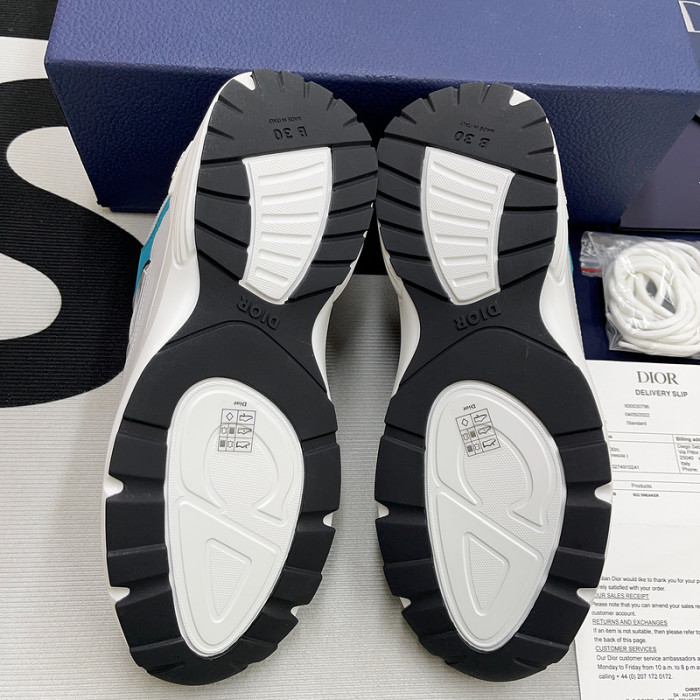 DR B30 Sneakers