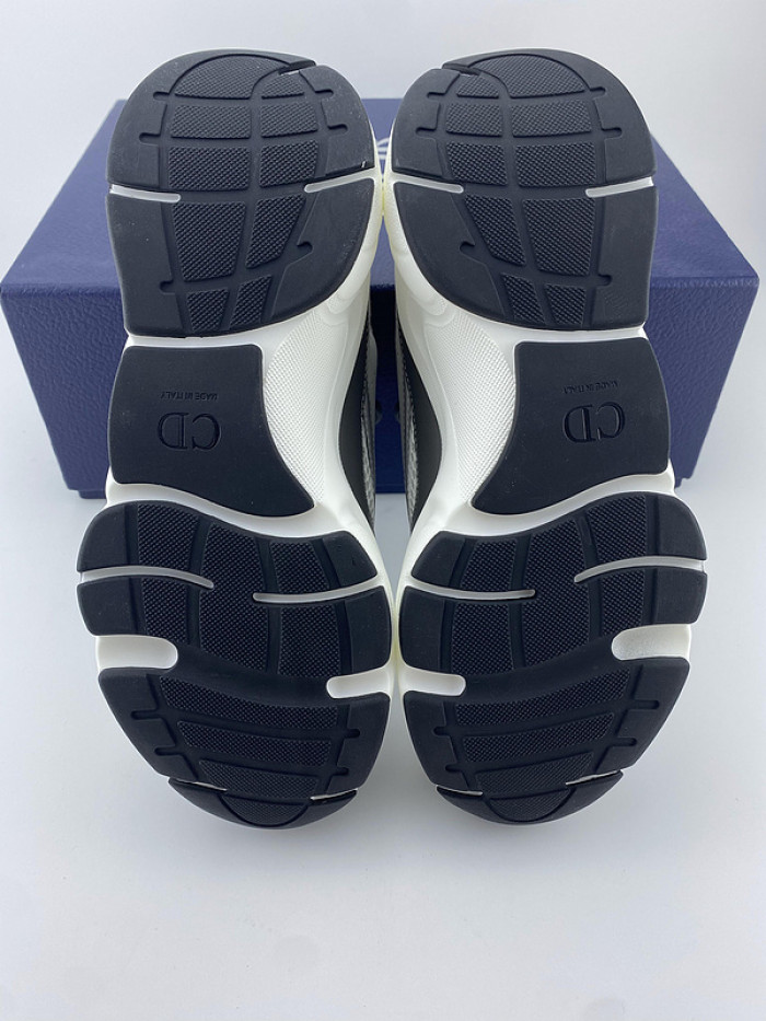 DR B22 SNEAKER