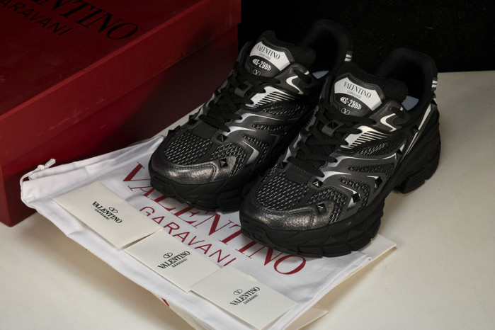 Valentino Garavani MS-2960 Low-top Sneaker
