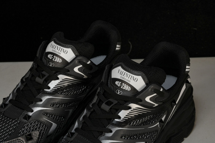 Valentino Garavani MS-2960 Low-top Sneaker