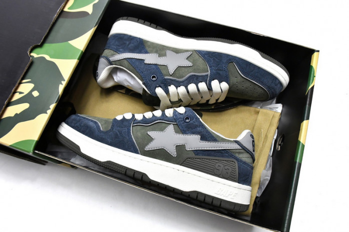 B*PE SNEAKER