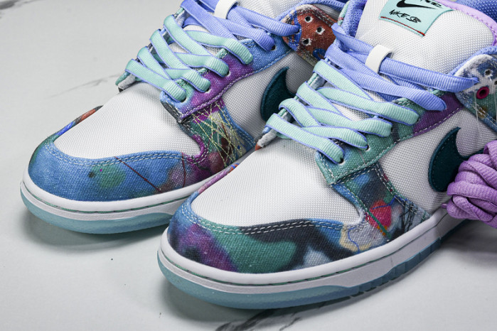 Nike SB Dunk Low Futura Laboratories Bleached Aqua HF6061-400