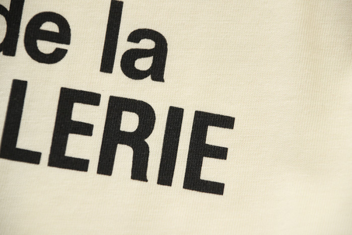 GA11ERY DEPT. T-SHIRT 24042326