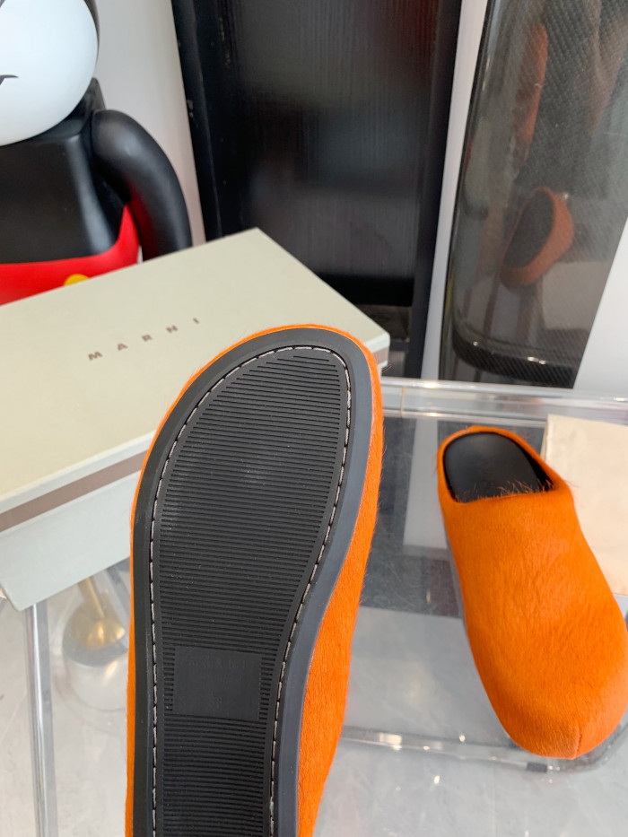 MARNI LONG HAIRCALFSKIN FUSSBETT SABOT