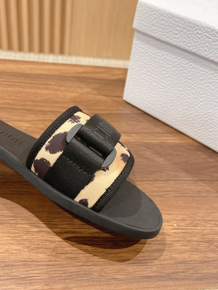 D10R SLIDER